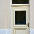 Galerie dřevěných dveří